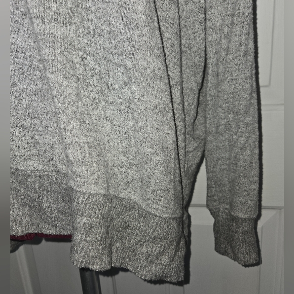 Aerie Crew Neck Cozy Gray Soft Knit Lightweight XS Sweater - Picture 3 of 9